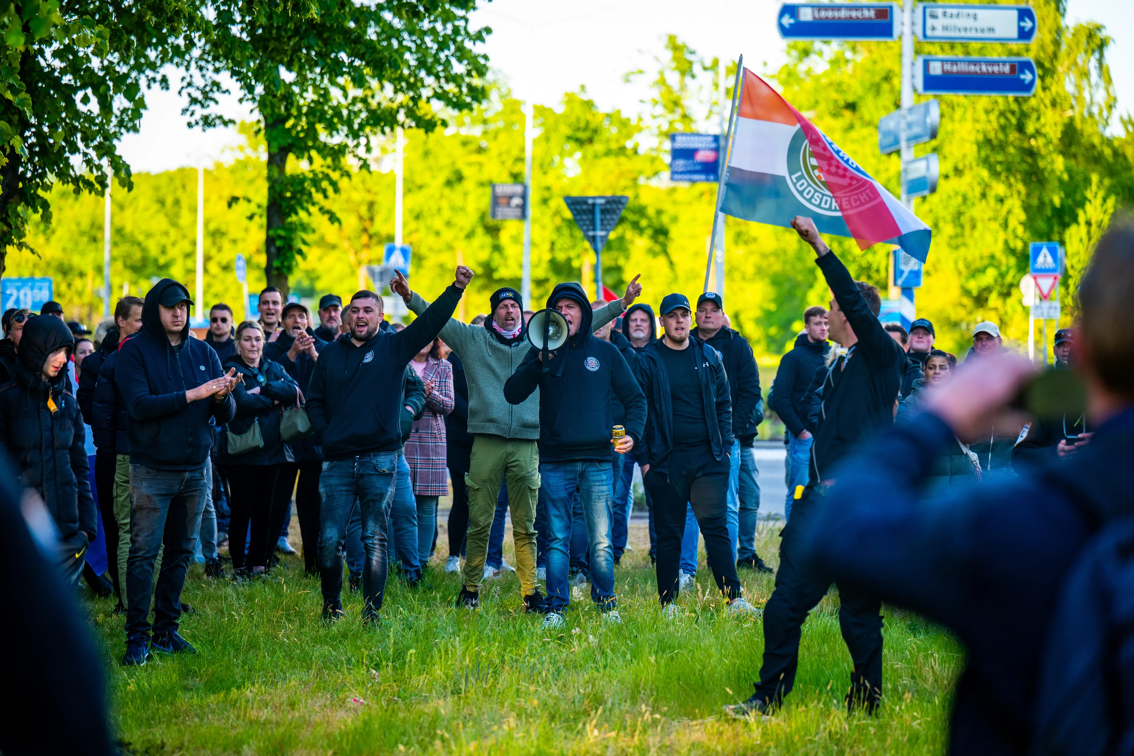 Demonstratie in Loosdrecht, extreemrechts en christenen