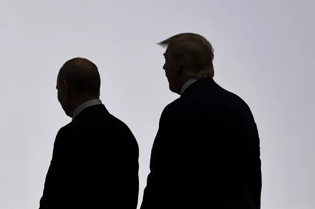 Russische president Vladimir Putin en Amerikaanse president Donald Trump ontmoeten elkaar op G20-top in Japan, juni 2019.
