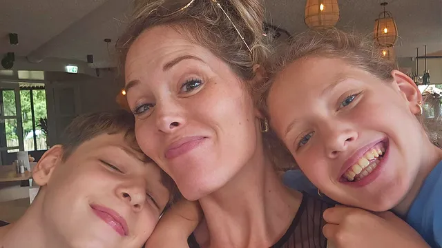 Dolores Snoeks heeft PMDD en vertelt erover in Dit is de Kwestie (EO).