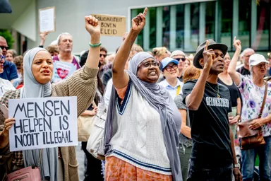 Illegaal zijn in Nederland: hoe werkt dat?