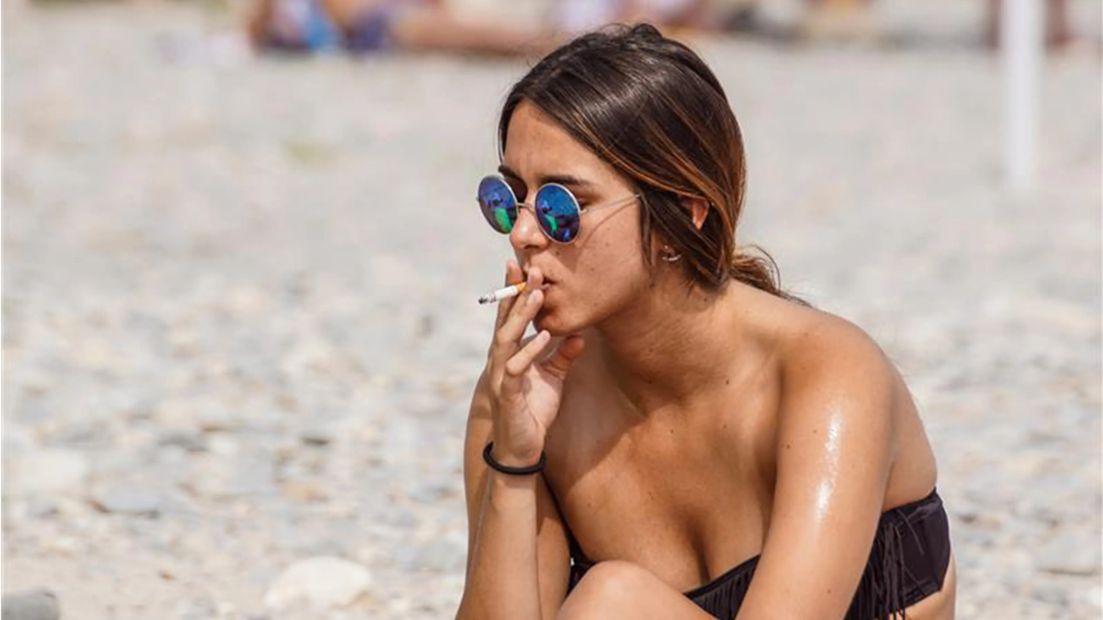 Rookvrije zones op strand