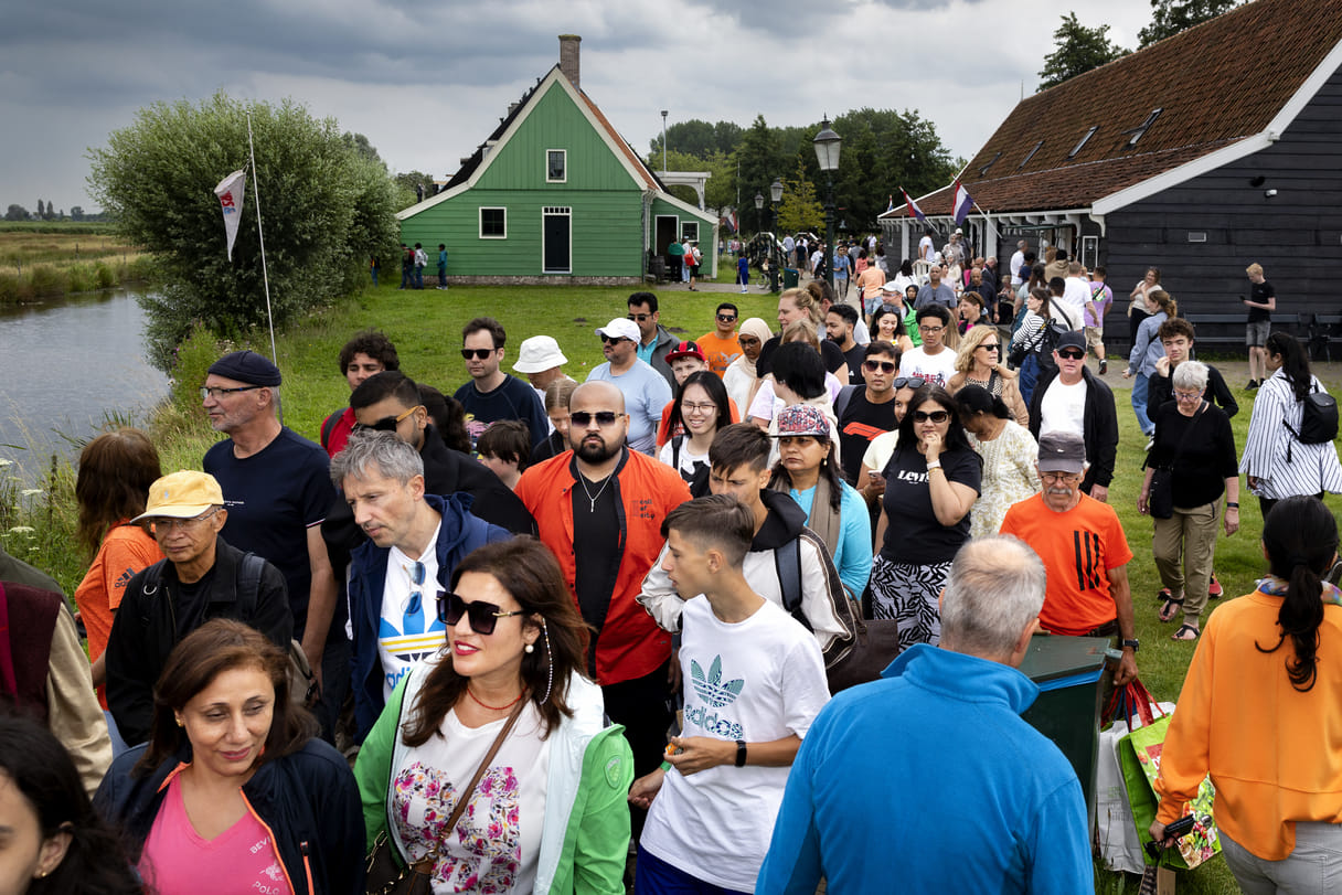 Zaanse Schans vraagt flinke entreeprijs in strijd tegen massatoerisme: goed plan?