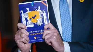 Iedereen krijgt noodboekje in de brievenbus: 'Het is geen bangmakerij'