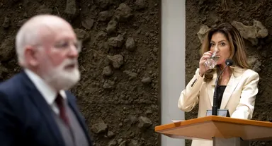 Hoe Timmermans en Yesilgöz vechten om een plek aan de talkshowtafel