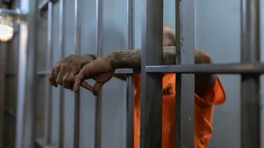 Dave komt door zijn broer in de gevangenis: 'Ze kwamen me met tien man ophalen'