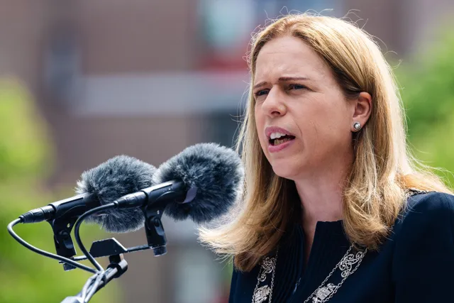 Burgemeester Rotterdam Carola Schouten: ‘Zelfredzaamheid gaat ons niet helpen in noodsituatie’.