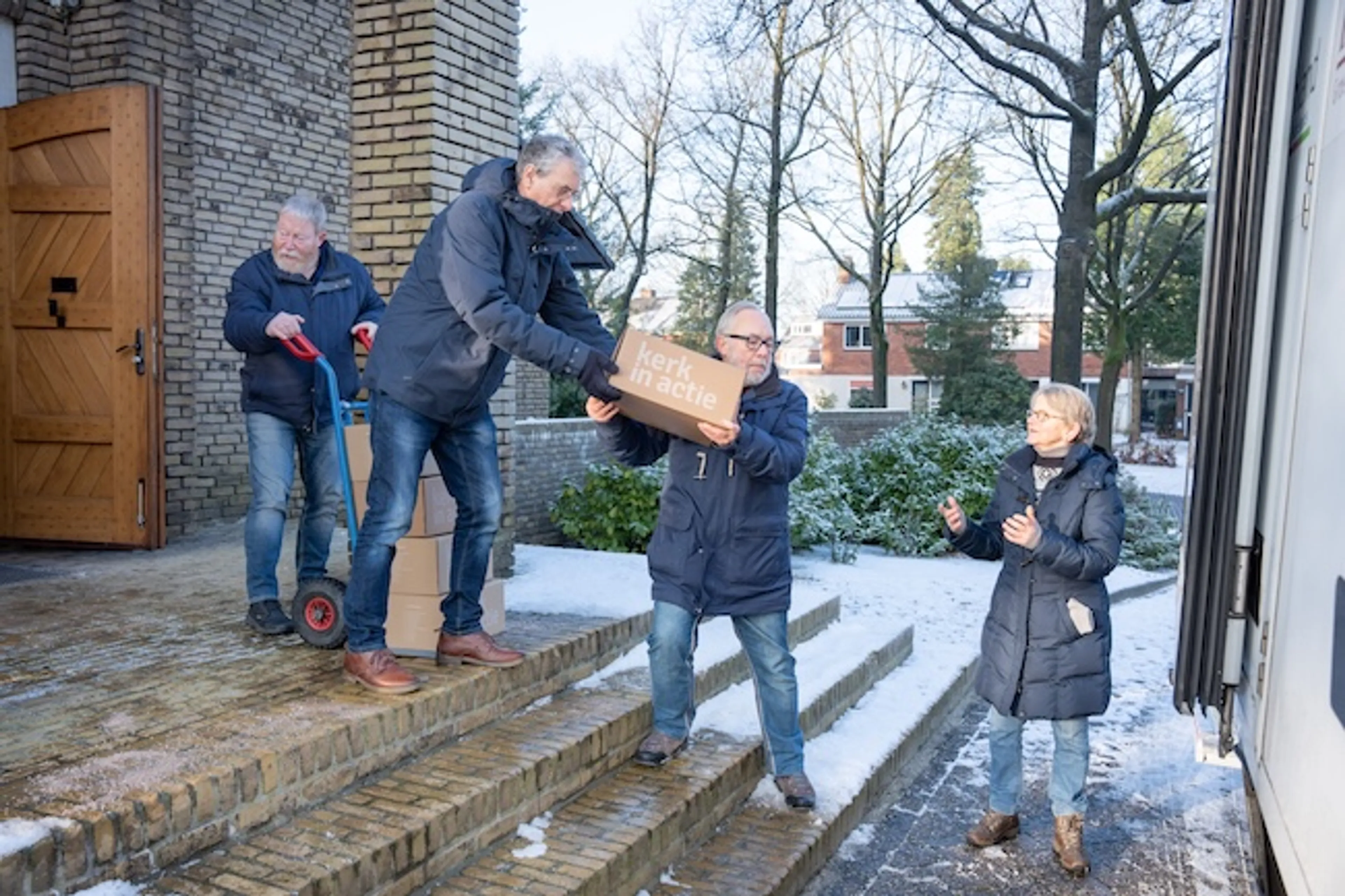 Vele kerken zijn inzamelpunt voor de voedselbank. Veel kerken doen dat via de organisatie Kerk in Actie.