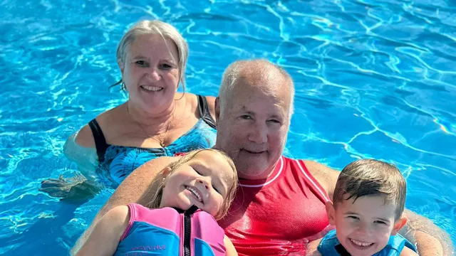 Fiona's man Leon kreeg jongdementie op 65-jarige leeftijd.