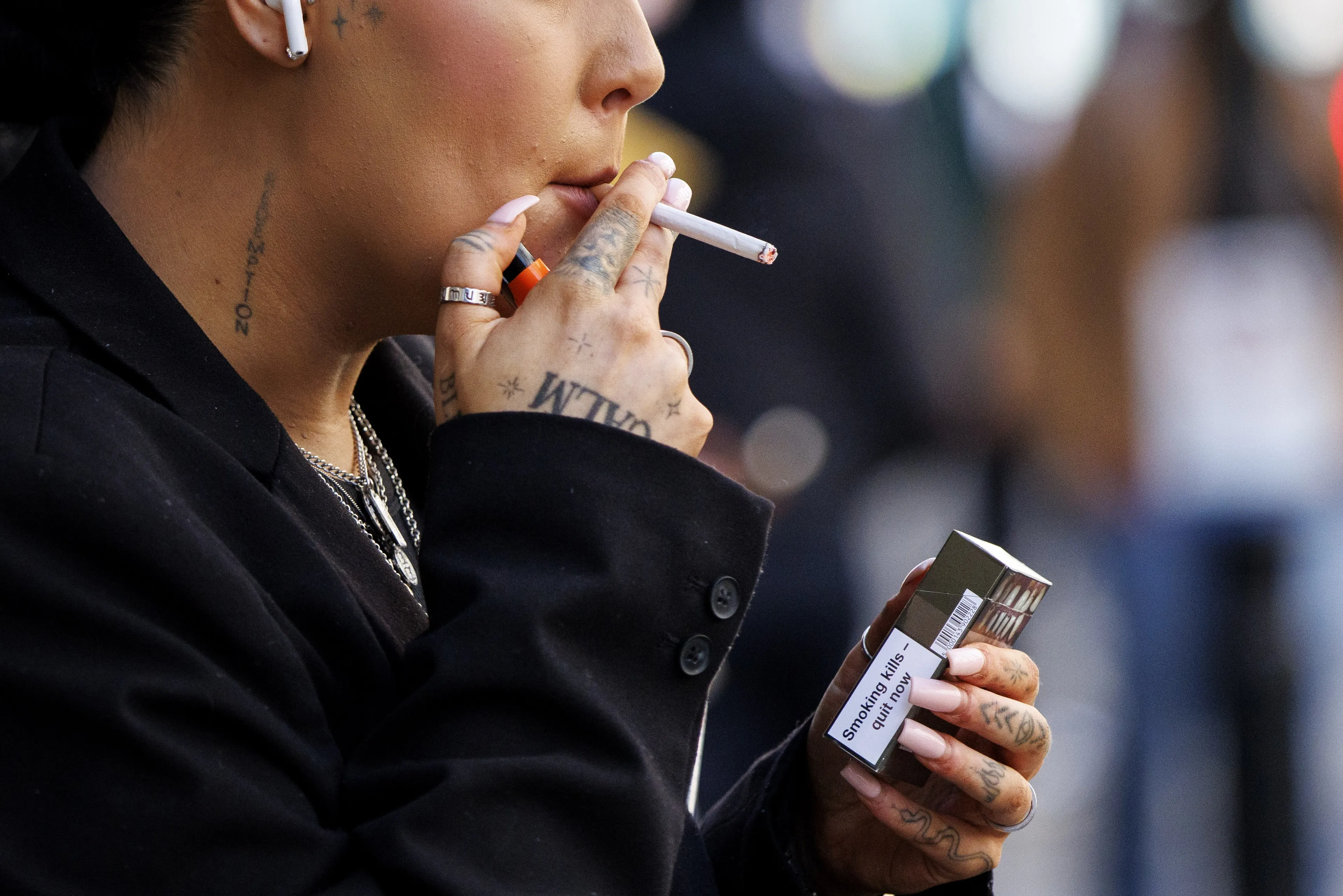 Moet roken verboden worden?