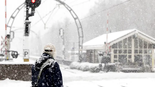Kan je baas je verplichten naar werk te gaan door de sneeuw?.