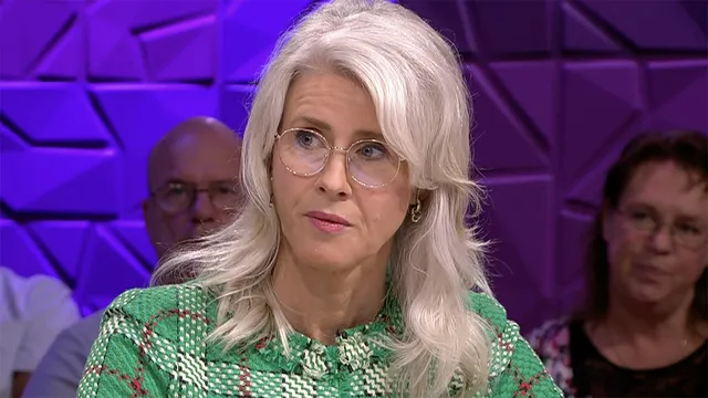 Mona Keijzer: 'Agrarische schuren ombouwen tot seniorenwoningen'.