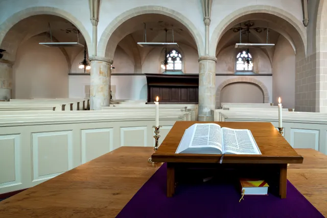 De Bijbel kerk de tien geboden nog steeds relevant.