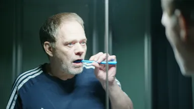 Kees slaapt al twaalf jaar niet meer: 'Ik kan mezelf niet zijn en stel mezelf teleur'