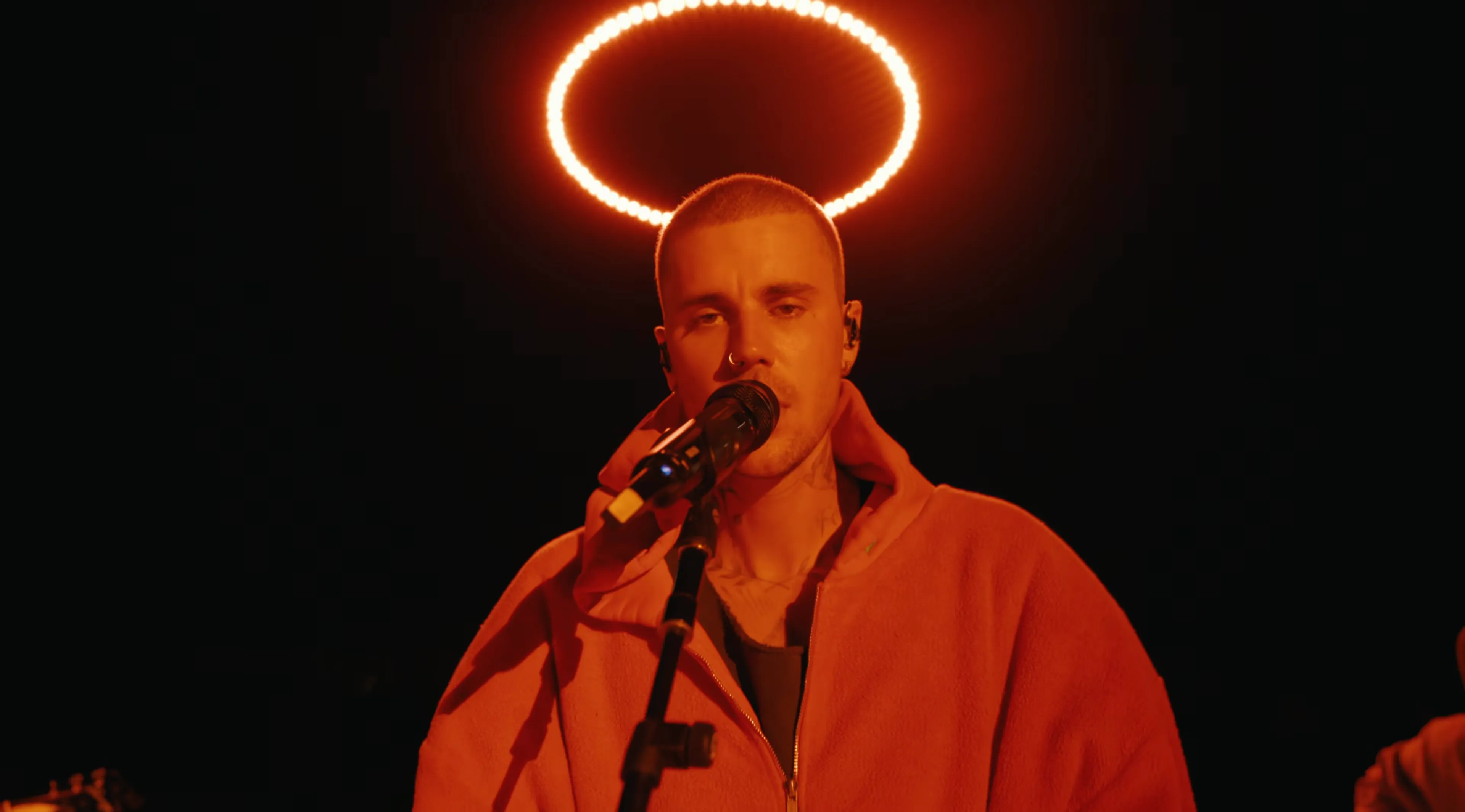 Justin Bieber inspireert tot 'Hallelujah'-trend op internet