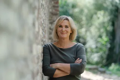 Pascale Plusquin van onbekende partij Vrede voor Dieren: 'Dieren zijn altijd slachtoffer van oorlog'