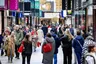 Schulden te makkelijk kwijtgescholden? 'Nee, het inkomen van mensen moet omhoog', winkelcentrum Den Haag