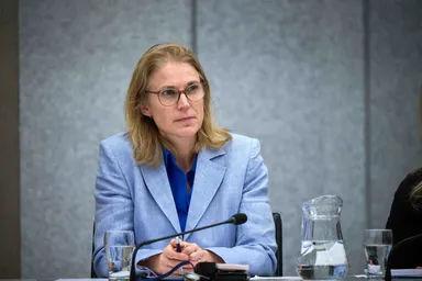 Vreemd dat minister Boekholt-O'Sullivan het over femicide heeft in plaats van woningen bouwen? 'Daar moet je ballen voor hebben'