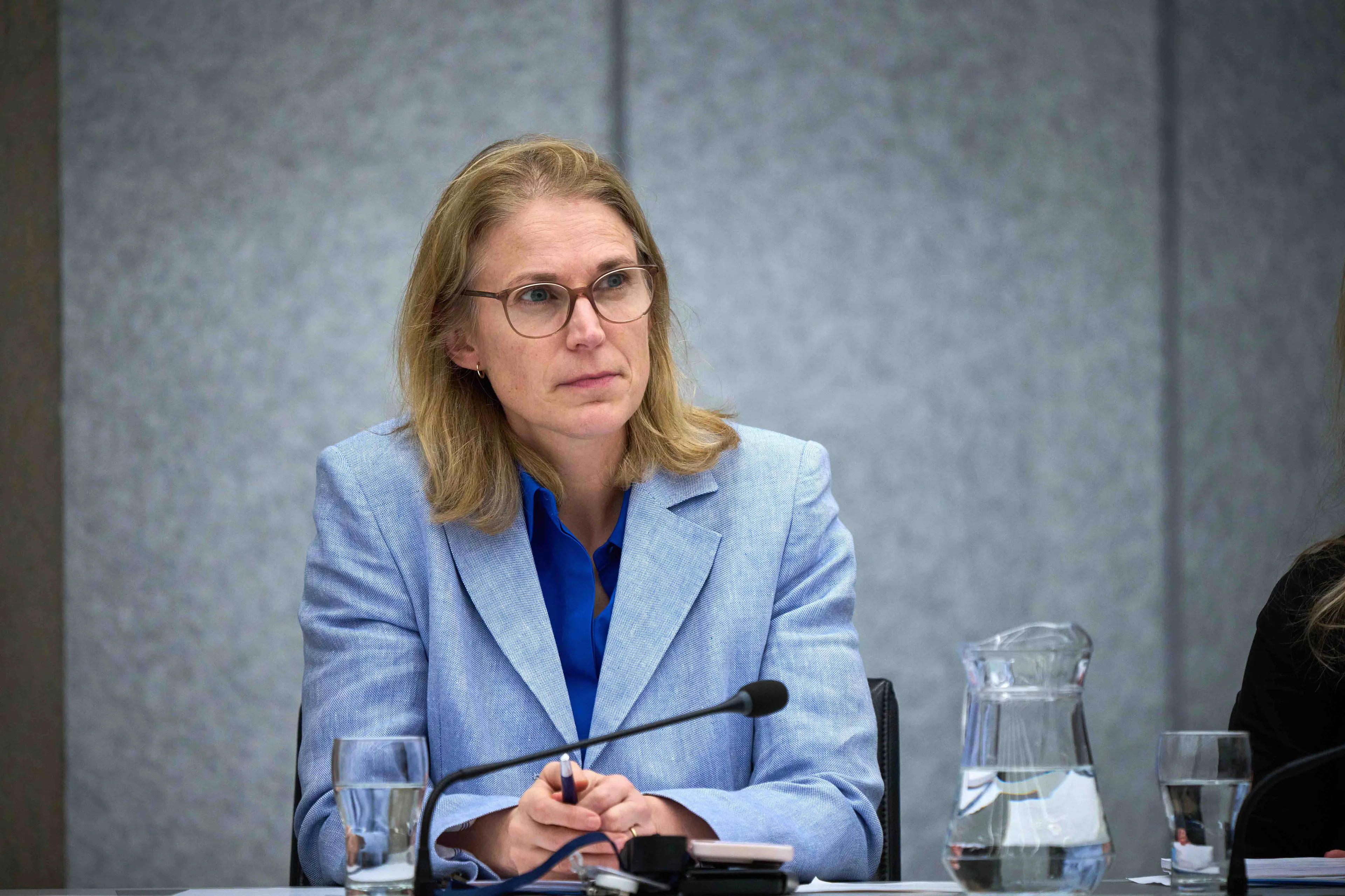 Vreemd dat minister Boekholt-O'Sullivan het over femicide heeft in plaats van woningen bouwen? 'Daar moet je ballen voor hebben'