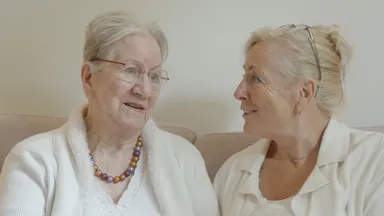 Terri's moeder heeft dementie: 'Ik raak haar beetje bij beetje kwijt, maar de liefde wordt dieper'