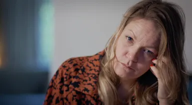 Anneloes beschuldigde haar vader van seksueel misbruik: ‘Niemand zou mij geloven en hij had gelijk: dat is gekmakend’