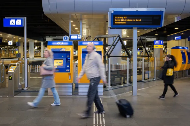 Vergoeding door NS-staking: zo kun je geld terugkrijgen als je gedupeerd bent.