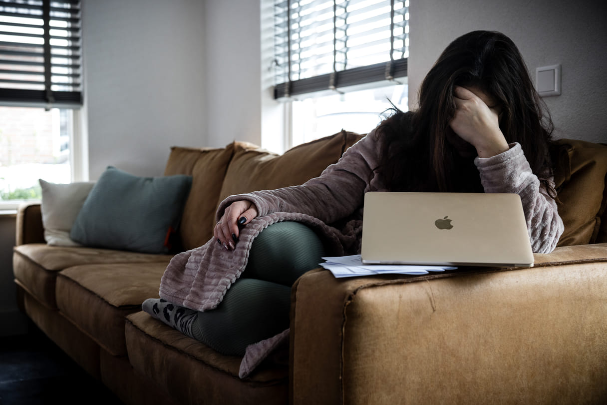 Waarom je met een migratieachtergrond sneller een burn-out krijgt: 'Wring me in allerlei bochten om mezelf te laten zien'