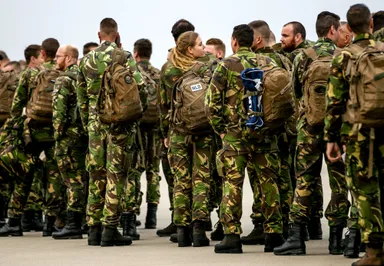 Volt-leider Dassen pleit voor Europees leger: 'Dan heb je een afschrikking die daadwerkelijk werkt'