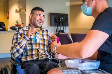 Zonder diploma werken in de zorg: 'Een foutje is vrij snel gemaakt'