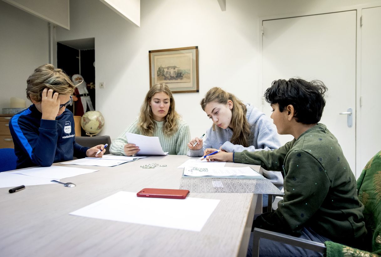 Moet de overheid weekendscholen controleren? 'Antisemitisme wordt aangeleerd'