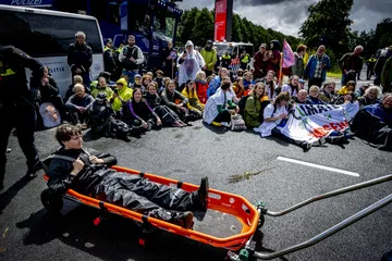 Activisten Extinction Rebellion gaan kamperen op de A12: 'Meest verstorende blokkade tot nu toe'