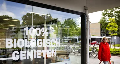 Goed dat steeds meer producten in de supermarkt alleen biologisch te koop zijn?