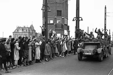 Het grootste oorlogsarchief wordt openbaar: is dat wel veilig voor nabestaanden van 'foute' Nederlanders?