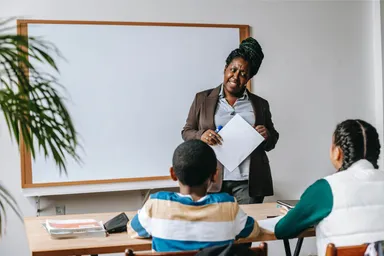 Hoe maak je het conflict tussen Israël en Hamas bespreekbaar op school?