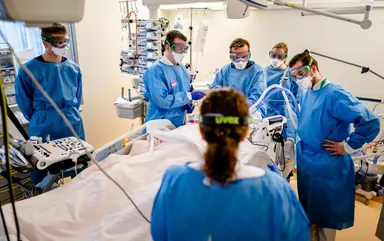 Was het Nederlandse coronavaccinatiebeleid effectief? 'Lagere kans om te sterven aan covid'