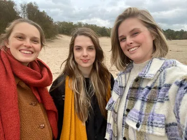 Annemieke (25) verliest haar beide ouders