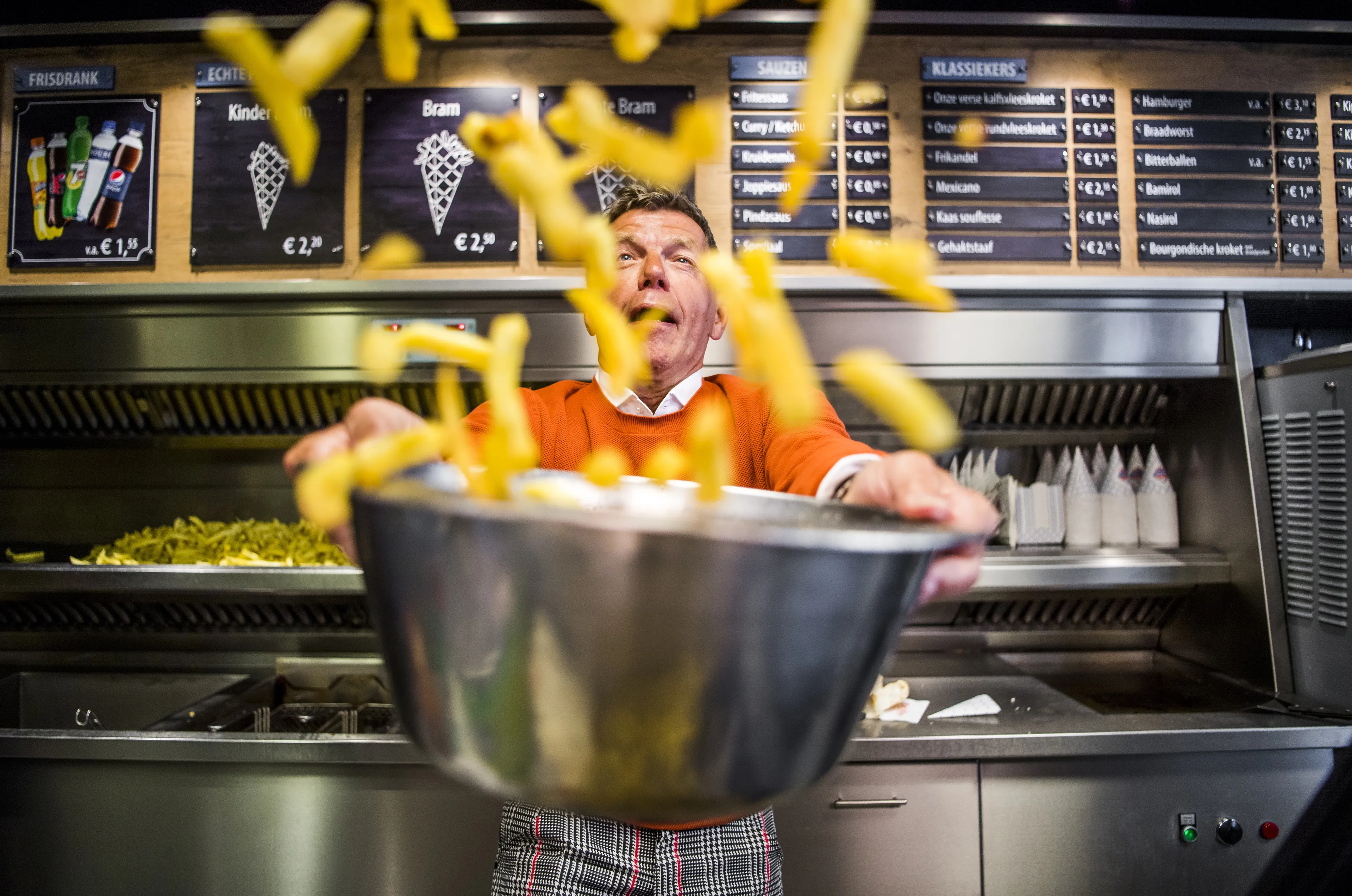 Waarom jouw bakje friet waarschijnlijk veel duurder wordt