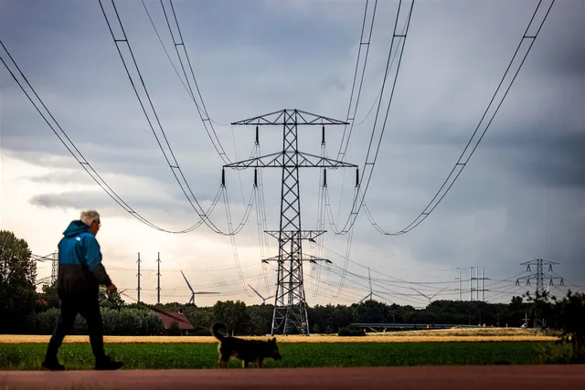 Steeds meer huishoudens krijgen last van overvol stroomnet.
