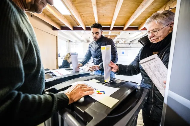 Hoe kan ik de stemwijzer gebruiken bij de Tweede Kamerverkiezingen?.