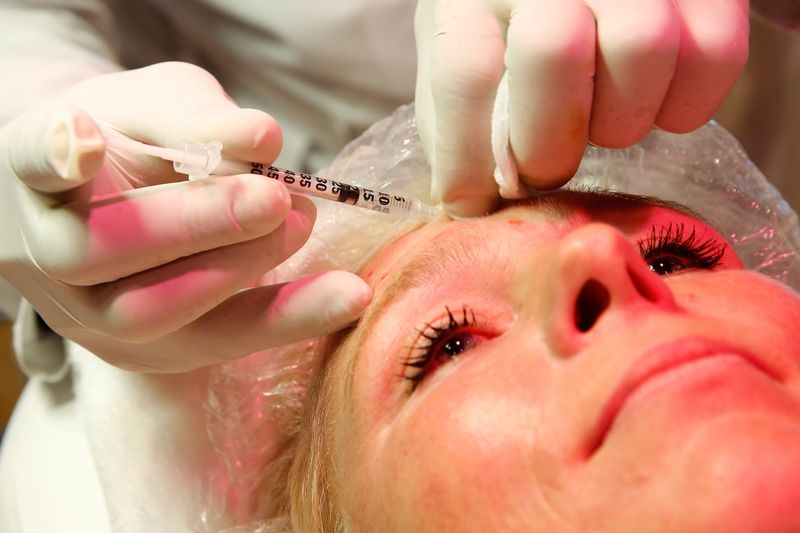 Onderzoekers waarschuwen: het gaat steeds vaker mis na fillers en botox