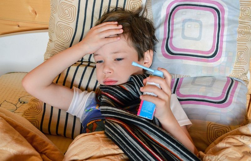 Hoe kan het dat zoveel kinderen last hebben van kinkhoest en longontstekingen?