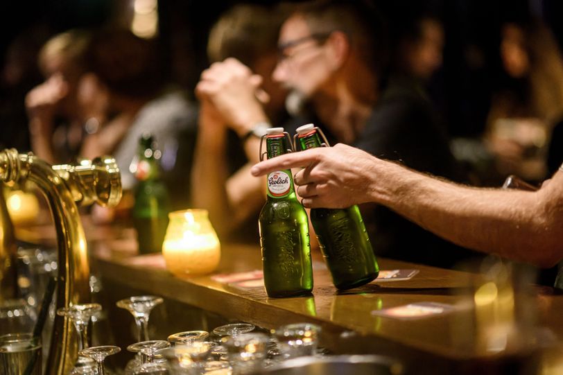 Waarschuwing op flessen alcohol: 'Consument moet weten dat het kankerverwekkend is'